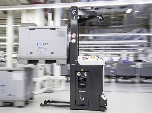 奧迪工廠自動(dòng)化技術(shù)之叉車(chē)自動(dòng)駕駛