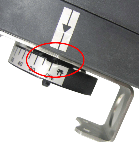 合輪上有一個內(nèi)六角螺釘